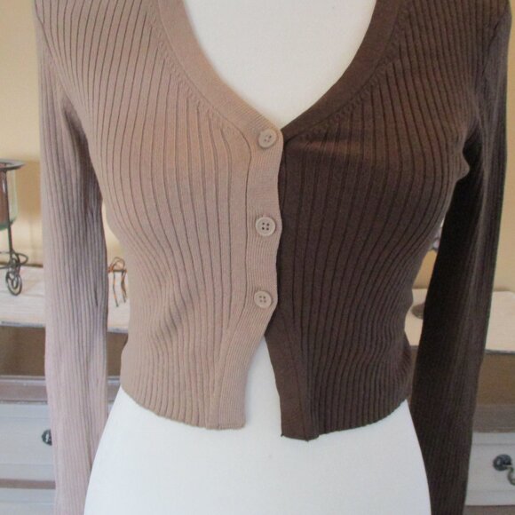 Brown-tan cropped long-sleeve - Picture 2 of 5